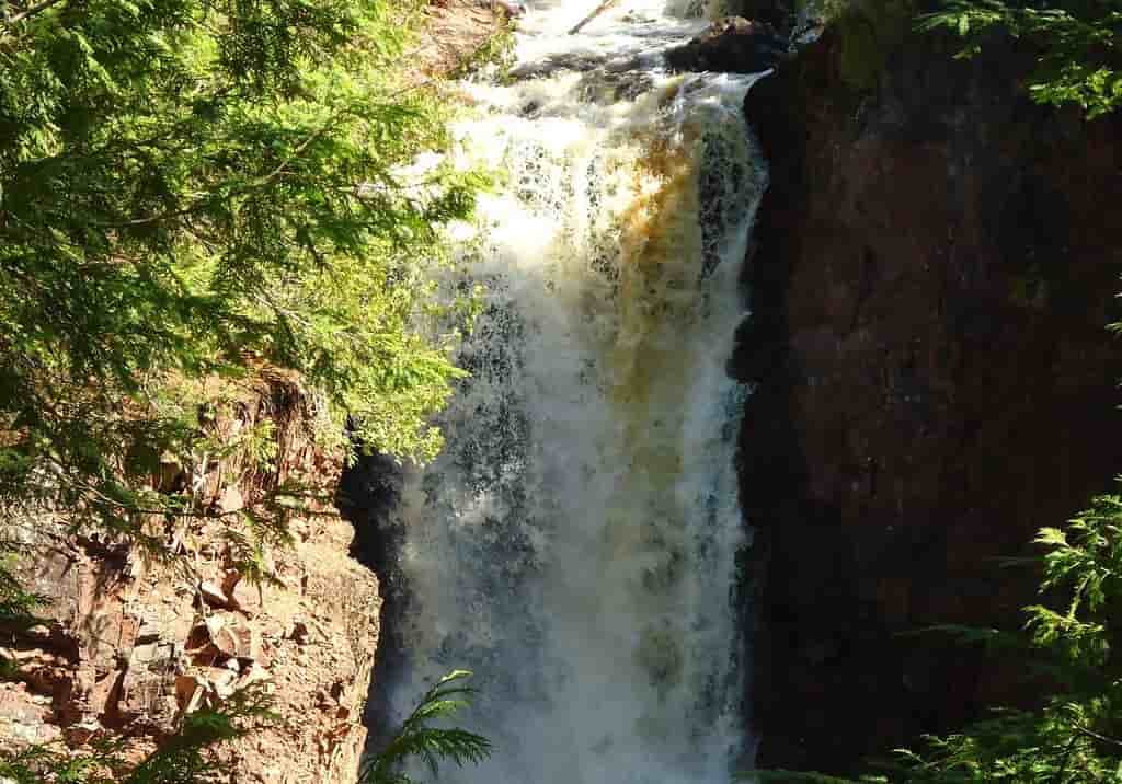best waterfalls in Wisconsin