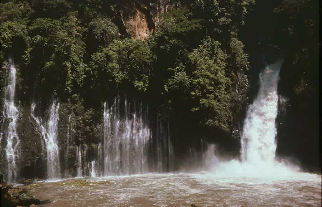 Tzararacua Waterfalls